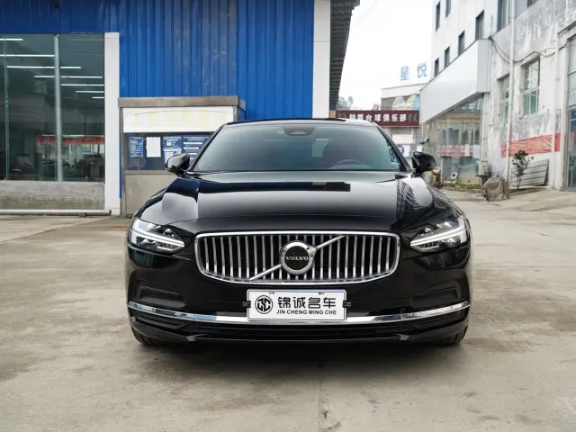 Volvo S90 — Фото автомобиля 2