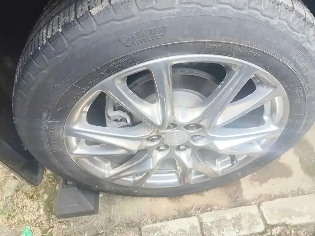 Buick Enclave 2022 652T 4WD Exclusive Flagship 7-Seater — Фото автомобиля 7