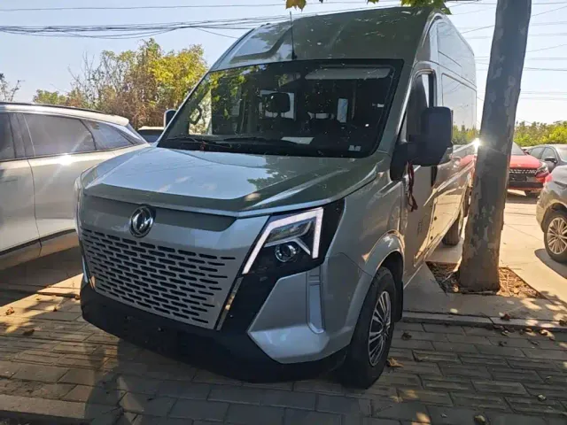 Фотография автомобиля — Dongfeng Yufeng