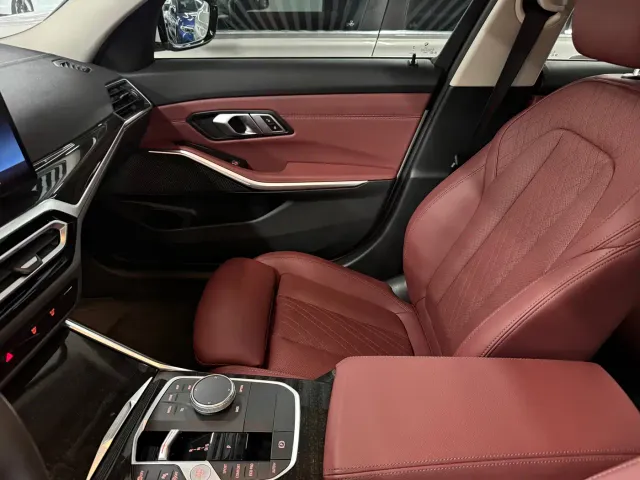 BMW 3 Series — Фото автомобиля 10