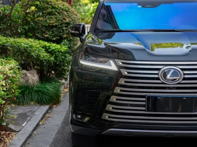 Lexus LX — Фото автомобиля 7
