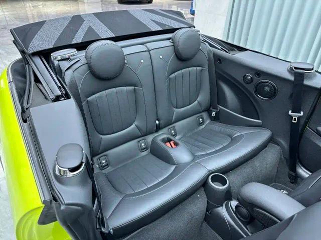 MINI Hatch — Фото автомобиля 10