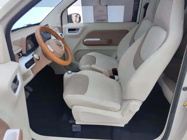 Wuling Hongguang Mini EV — Фото автомобиля 9