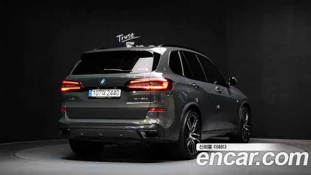 BMW X5 — Фото автомобиля 2