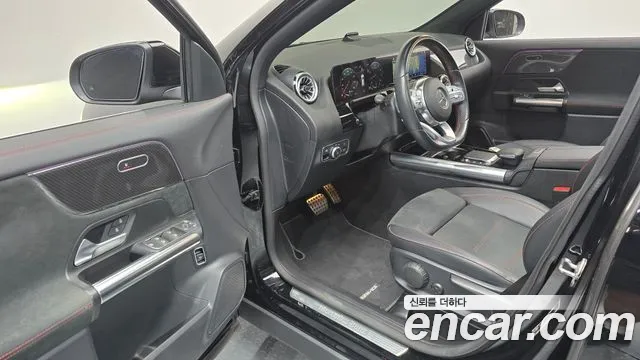 Mercedes-Benz GLA-Class H247 — Фото автомобиля 15