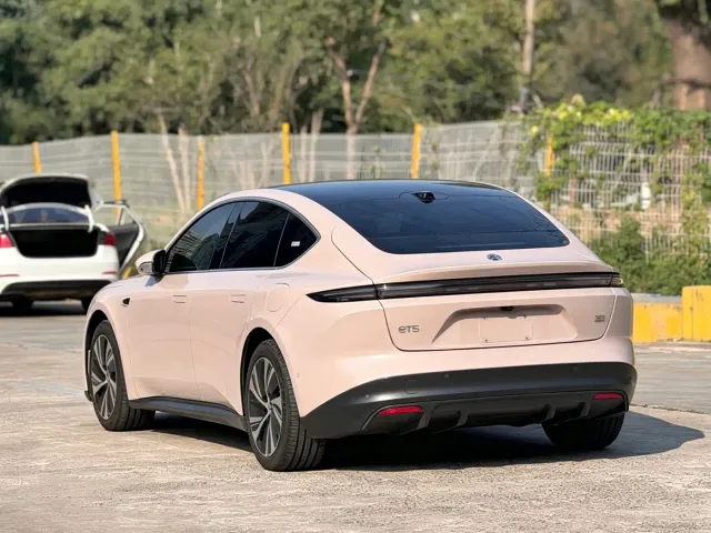 Nio ET5 — Фото автомобиля 6