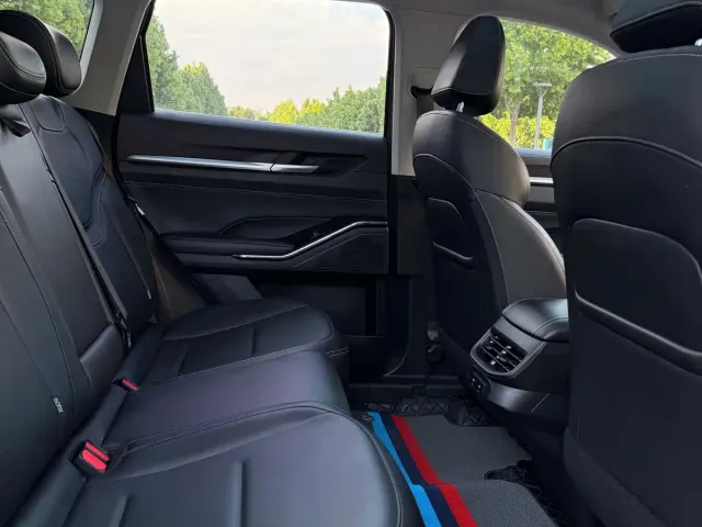 Haval H6 — Фото автомобиля 11