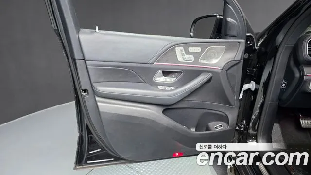 Mercedes-Benz GLS-Class — Фото автомобиля 20