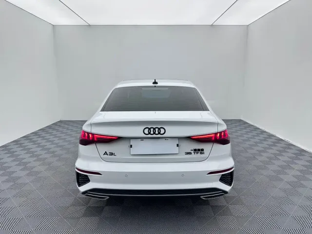 Audi A3 — Фото автомобиля 5