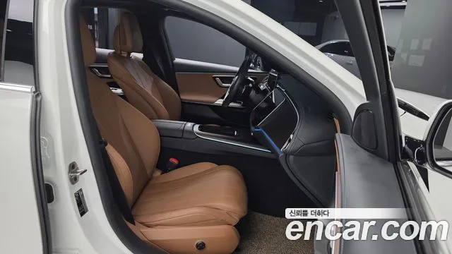 Mercedes-Benz E-Class W214 — Фото автомобиля 16