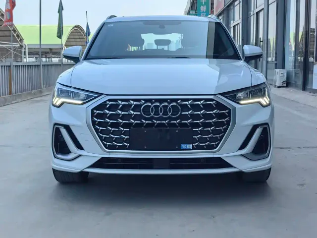 Audi Q3 — Фото автомобиля 2
