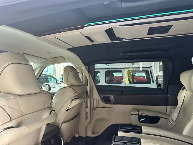 Toyota Vellfire — Фото автомобиля 12