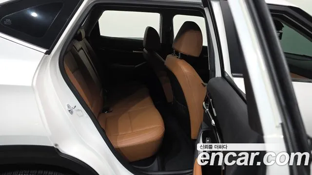 Kia Seltos New — Фото автомобиля 18