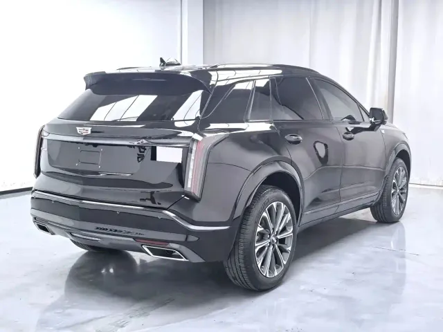 Cadillac XT5 — Фото автомобиля 9