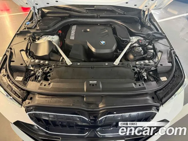 BMW 5-Series — Фото автомобиля 6
