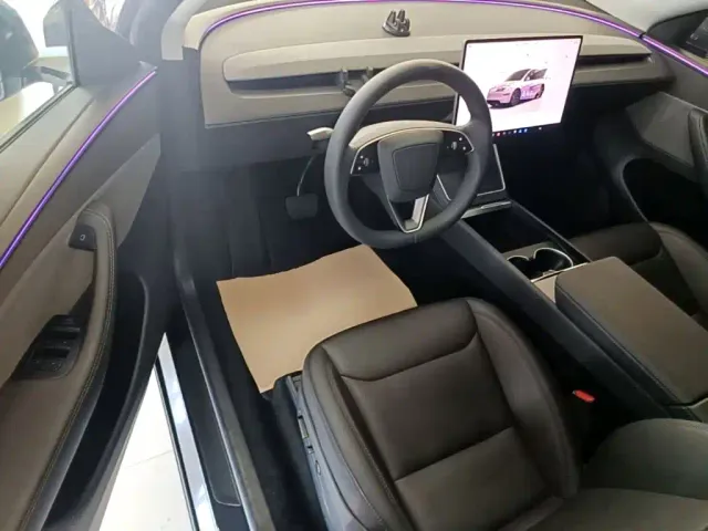 Tesla Model Y — Фото автомобиля 15