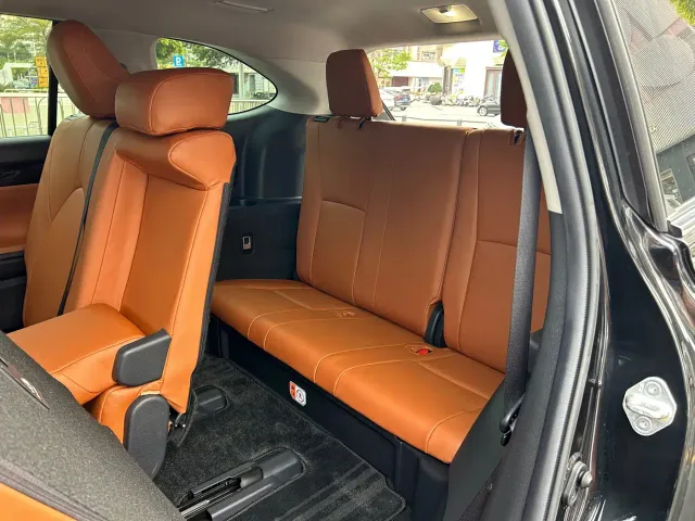 Toyota Highlander — Фото автомобиля 22