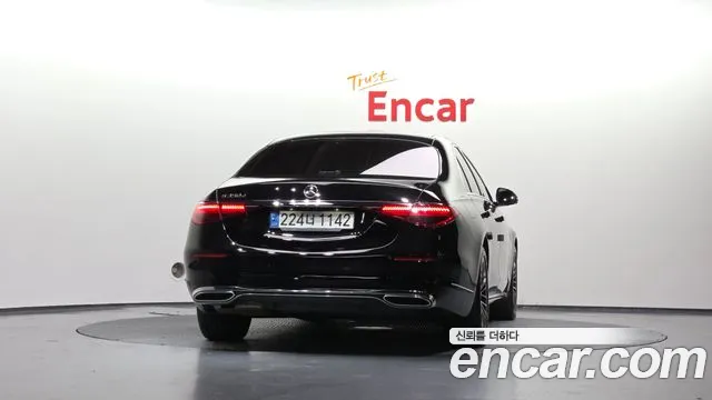 Mercedes-Benz S-Class — Фото автомобиля 4