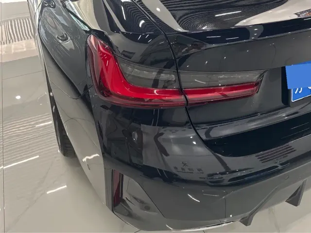 BMW 3 Series — Фото автомобиля 4