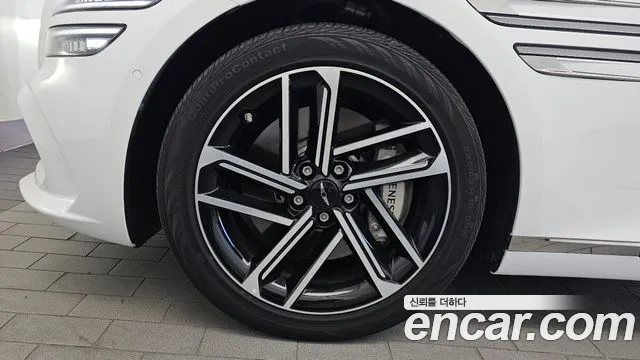 Genesis G80 RG3 — Фото автомобиля 5