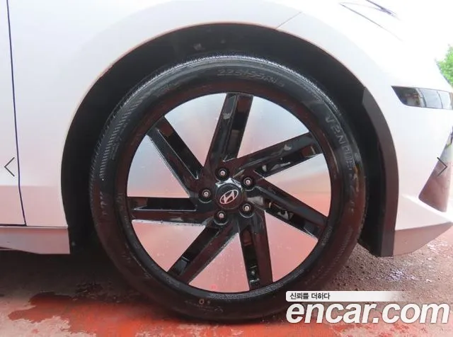 Hyundai Ioniq6 — Фото автомобиля 20