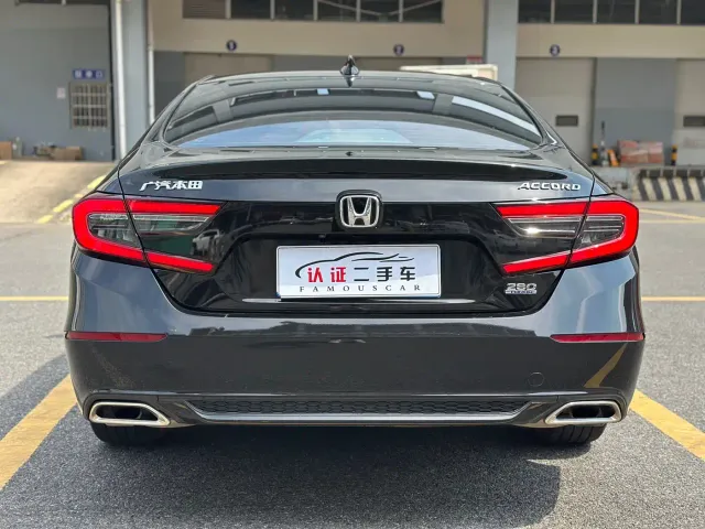 Honda Accord — Фото автомобиля 17
