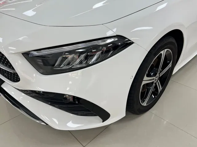 Mercedes-Benz A-Class — Фото автомобиля 4