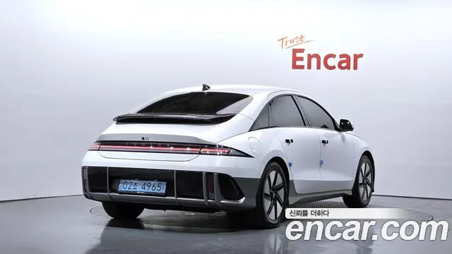 Hyundai Ioniq 6 — Фото автомобиля 2