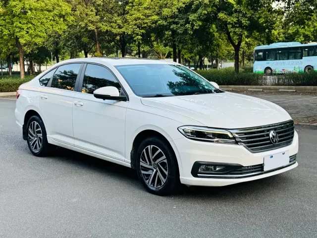 Фотография автомобиля — Volkswagen Lavida