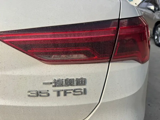 Audi Q3 — Фото автомобиля 6