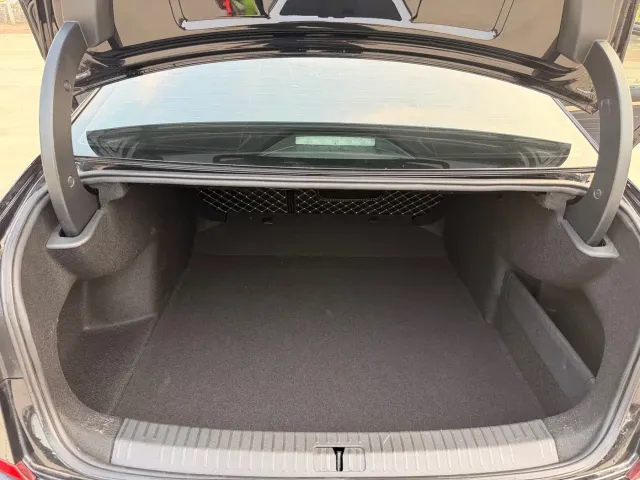Volkswagen Passat — Фото автомобиля 14