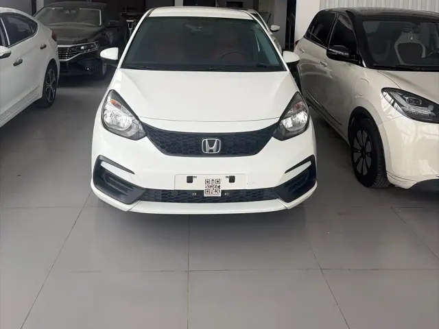 Honda Fit — Фото автомобиля 2