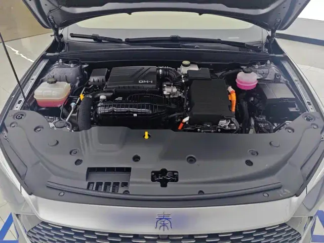 BYD Qin PLUS — Фото автомобиля 10