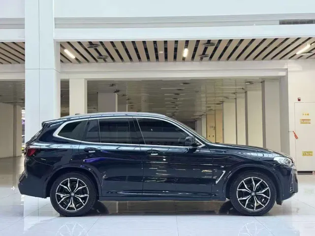 BMW X3 — Фото автомобиля 4