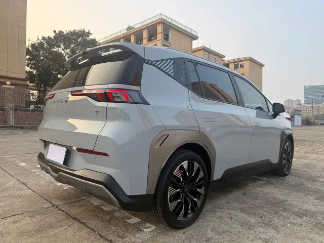 GAC Aion Y — Фото автомобиля 6