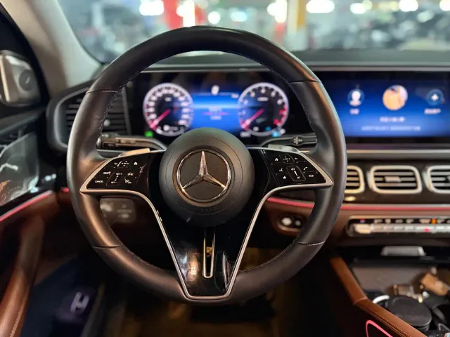 Mercedes-Benz GLE-Class — Фото автомобиля 8