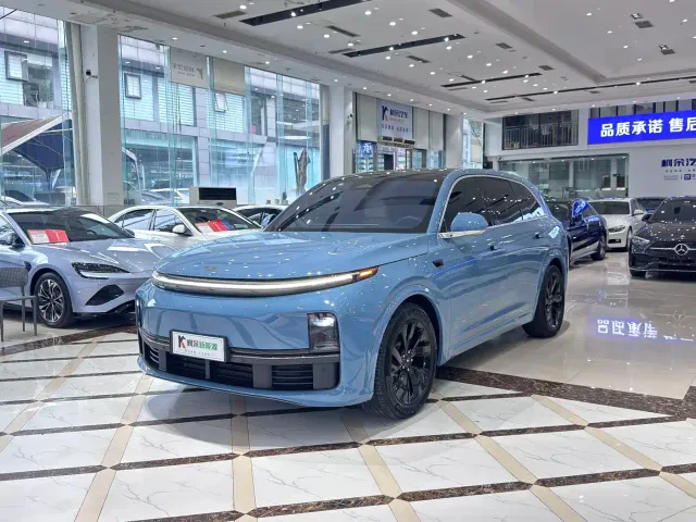 Li Auto L7 — Фото автомобиля 2