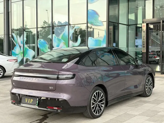 Leapmotor B01 — Фото автомобиля 6