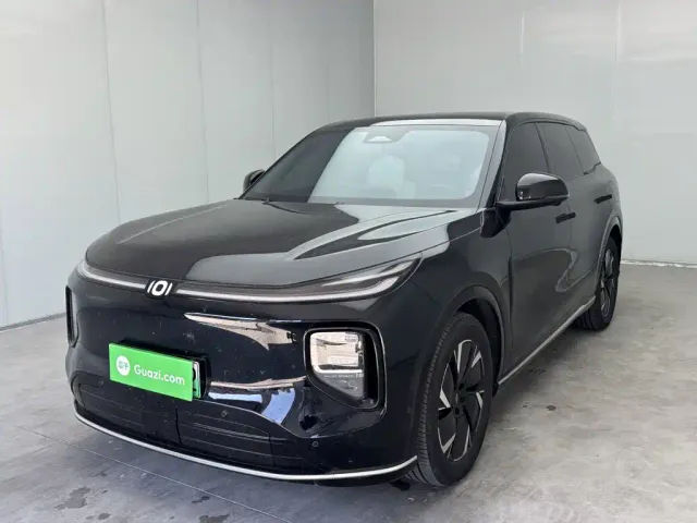 Фотография автомобиля — Changan Qiyuan Q07