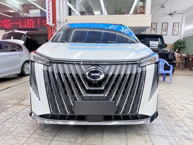 GAC Trumpchi M8 — Фото автомобиля 2