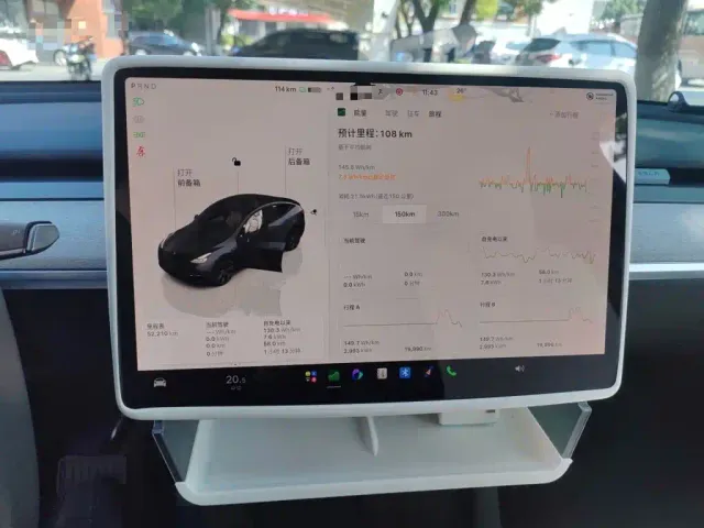Tesla Model Y — Фото автомобиля 7