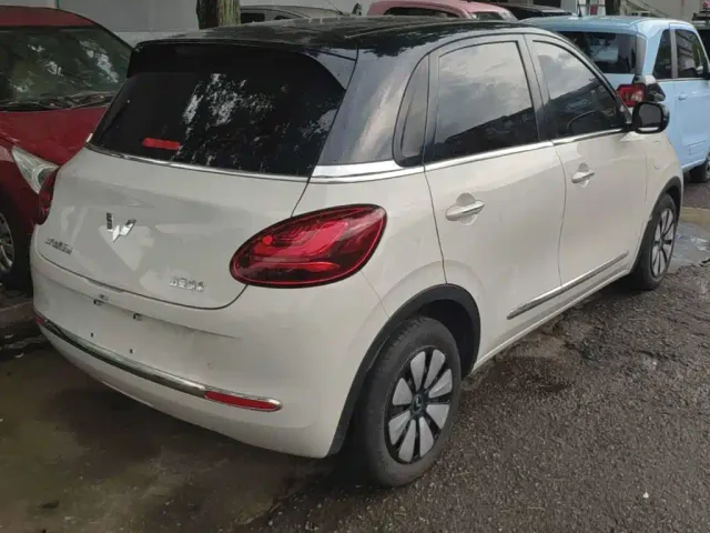 Wuling Bingo — Фото автомобиля 6
