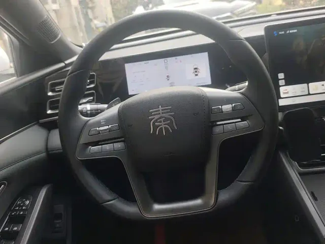 BYD Qin L — Фото автомобиля 15