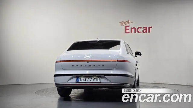 Hyundai Grandeur GN7 — Фото автомобиля 4
