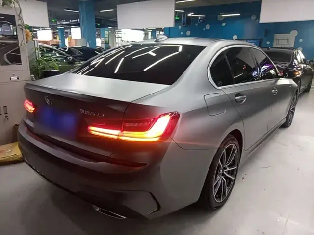 BMW 3 Series — Фото автомобиля 6