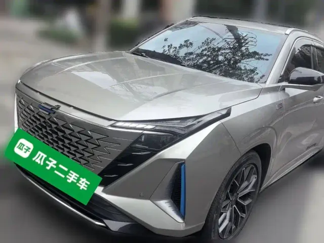 Фотография автомобиля — Changan Oshan Z6 EV