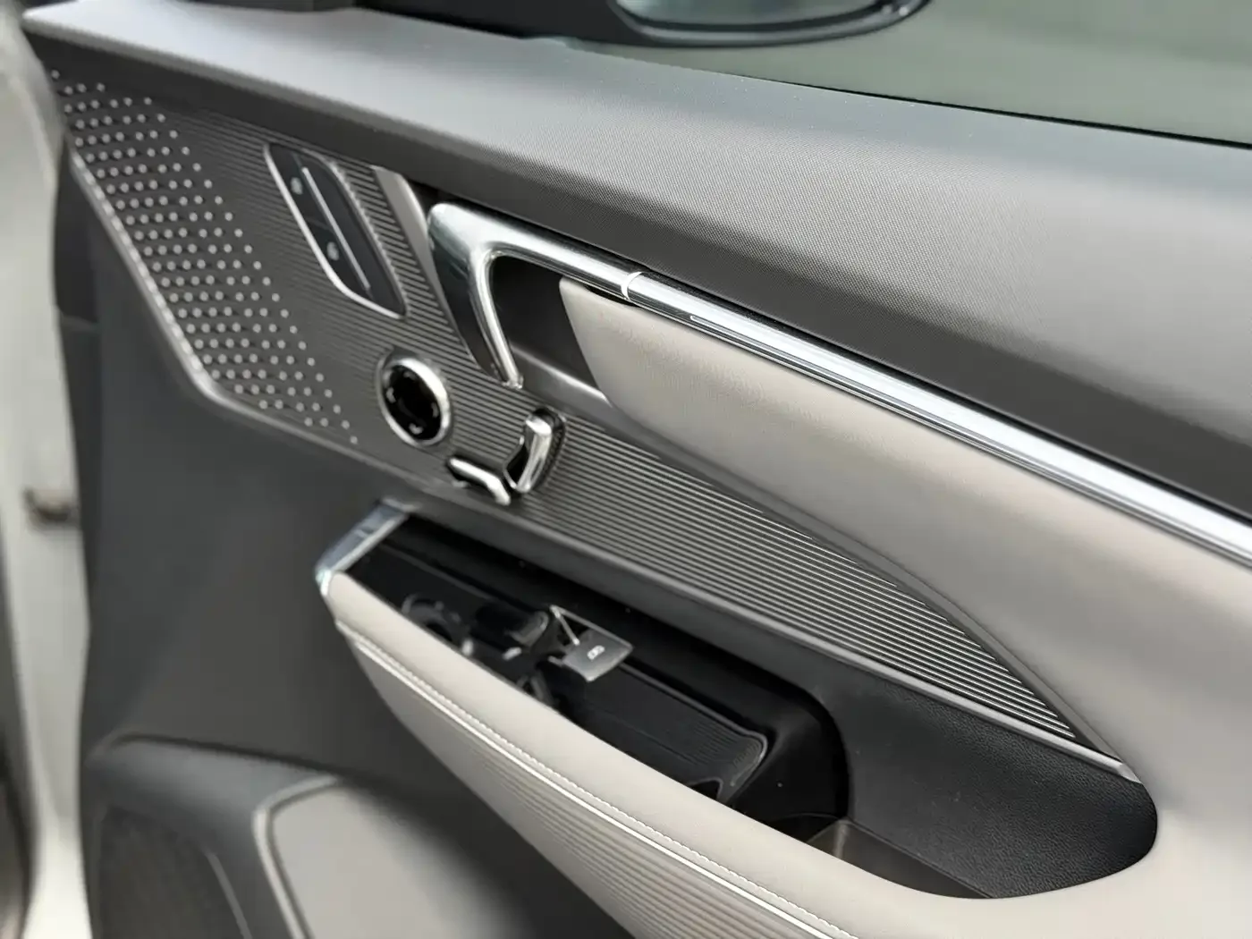 Buick Buick E5 2024 Model Premium Standard Range Audio-Visual Edition — Фото автомобиля 16