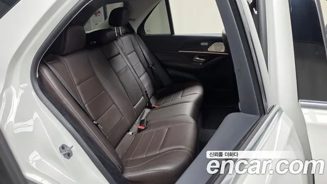 Mercedes-Benz GLE-Class — Фото автомобиля 18