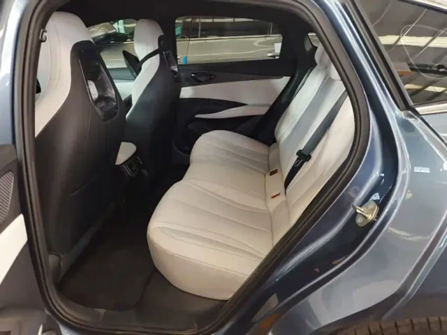 BYD Seal 06 — Фото автомобиля 16