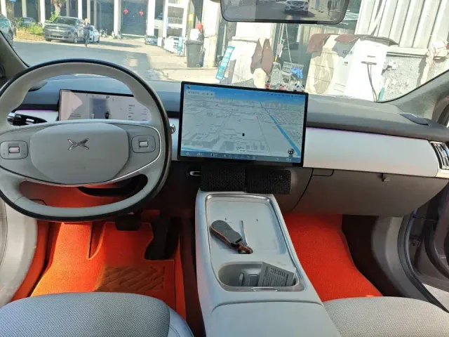 Xpeng P7+ — Фото автомобиля 7